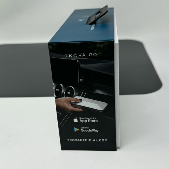 Trova Go Travel Safe Portable size designed for privacy on-the-go - Picture 7 of 16